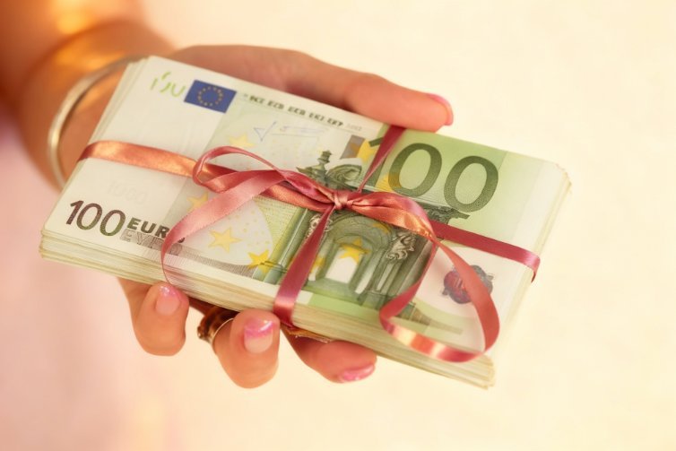 KM$ gift tipping and more.jpeg
